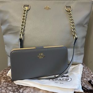 🤍🤍Coach Brand New Grey Leather Handbag and Wallet